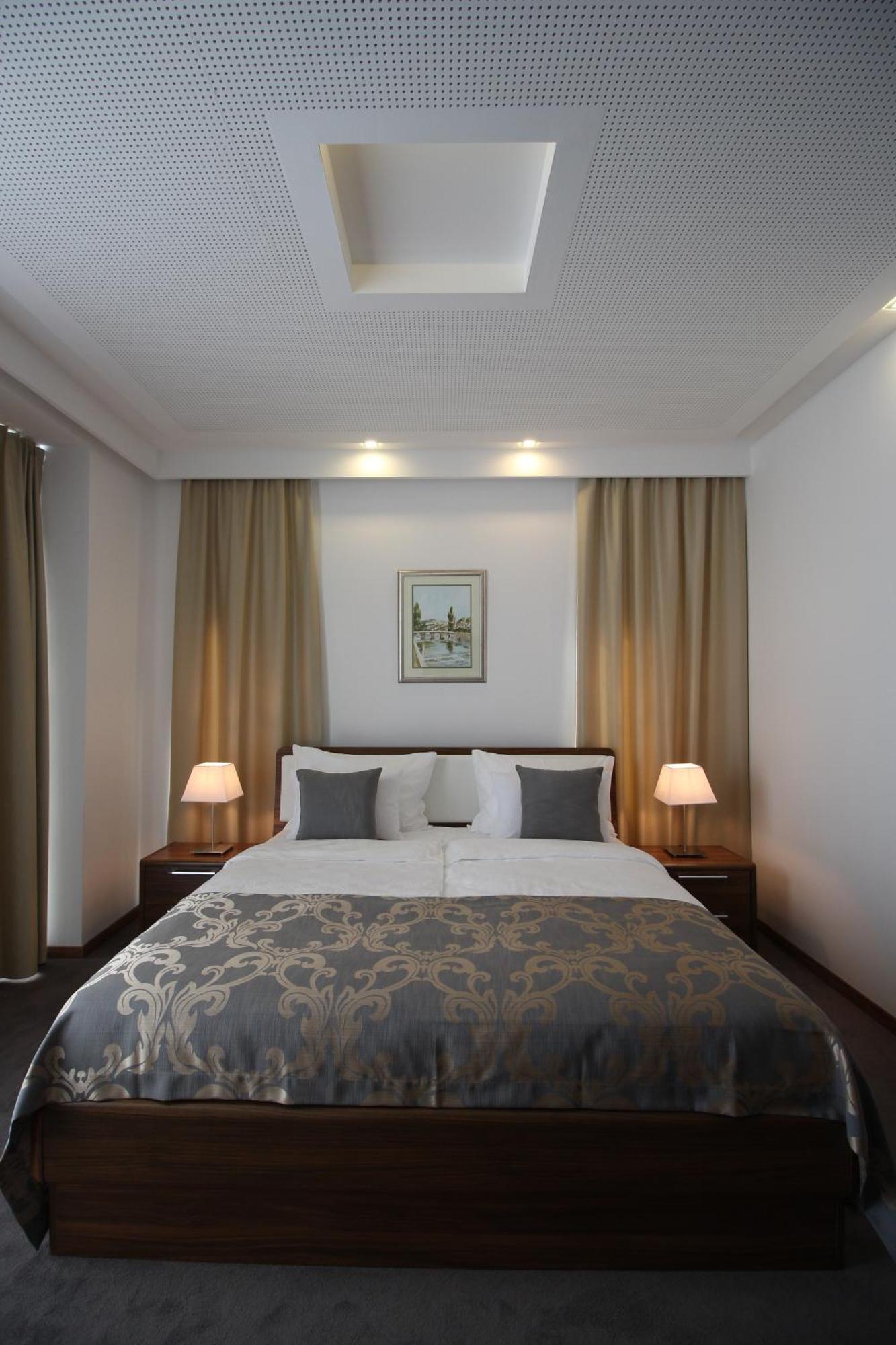 Hotel Royal Gold City SJJ Exterior foto