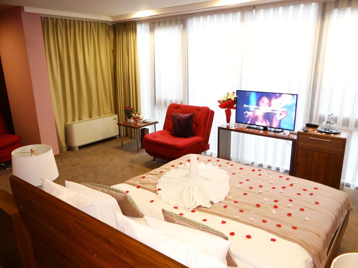 Hotel Royal Gold City SJJ Exterior foto