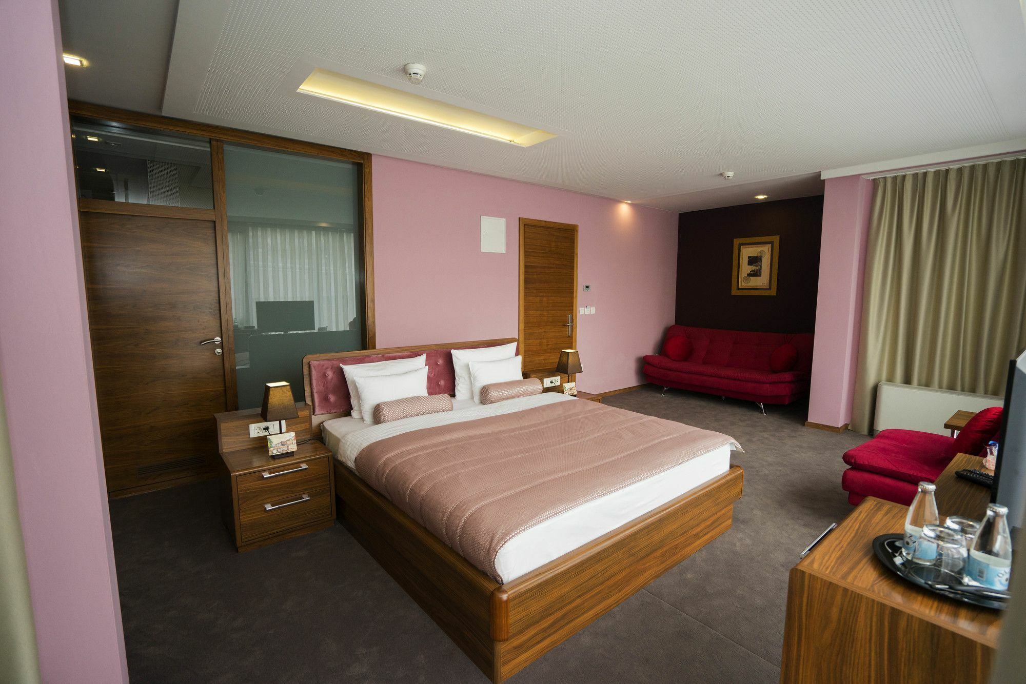 Hotel Royal Gold City SJJ Exterior foto